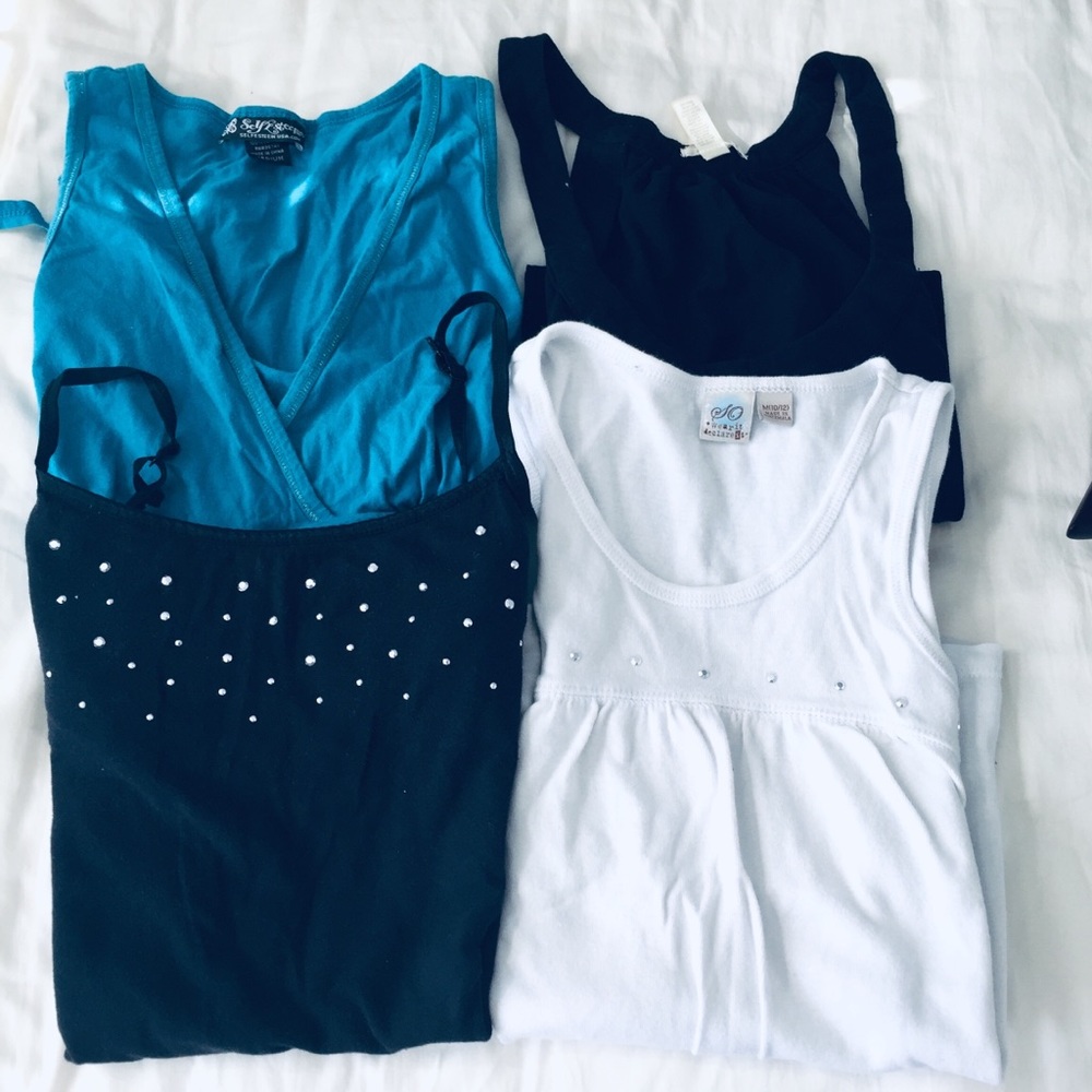 *3 for $12 Sale* Bundle of 4 tank tops
